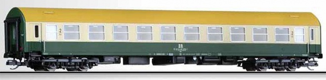 Passenger car 2nd class type Y/B 70<br /><a href='images/pictures/Tillig/16652.jpg' target='_blank'>Full size image</a>